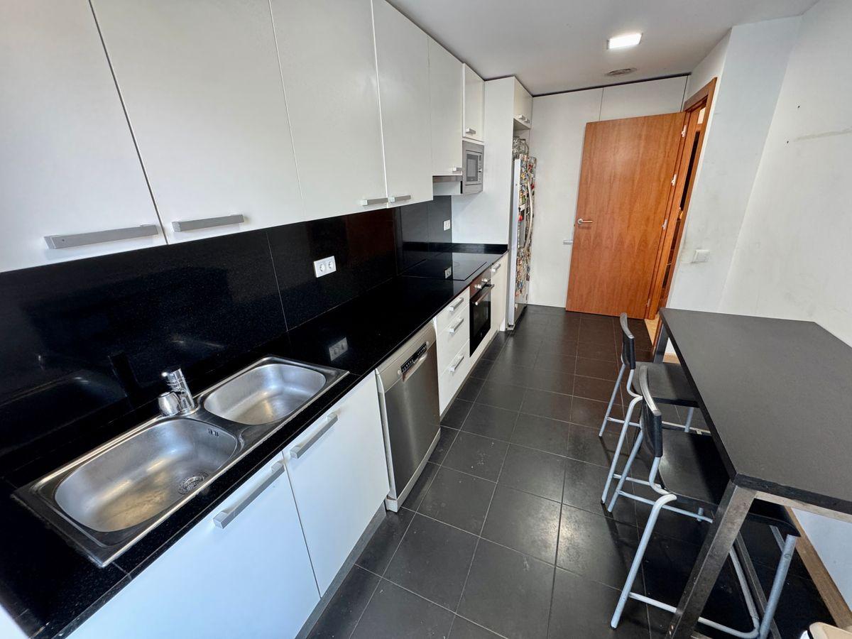 Piso en Venta en Passeig Marítim - 12