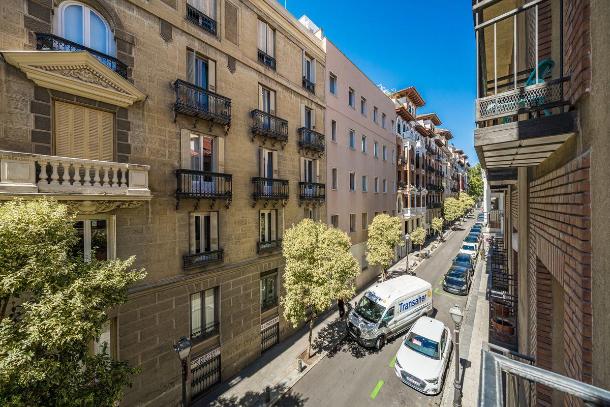 Piso en Venta en Calle de Apodaca - 35