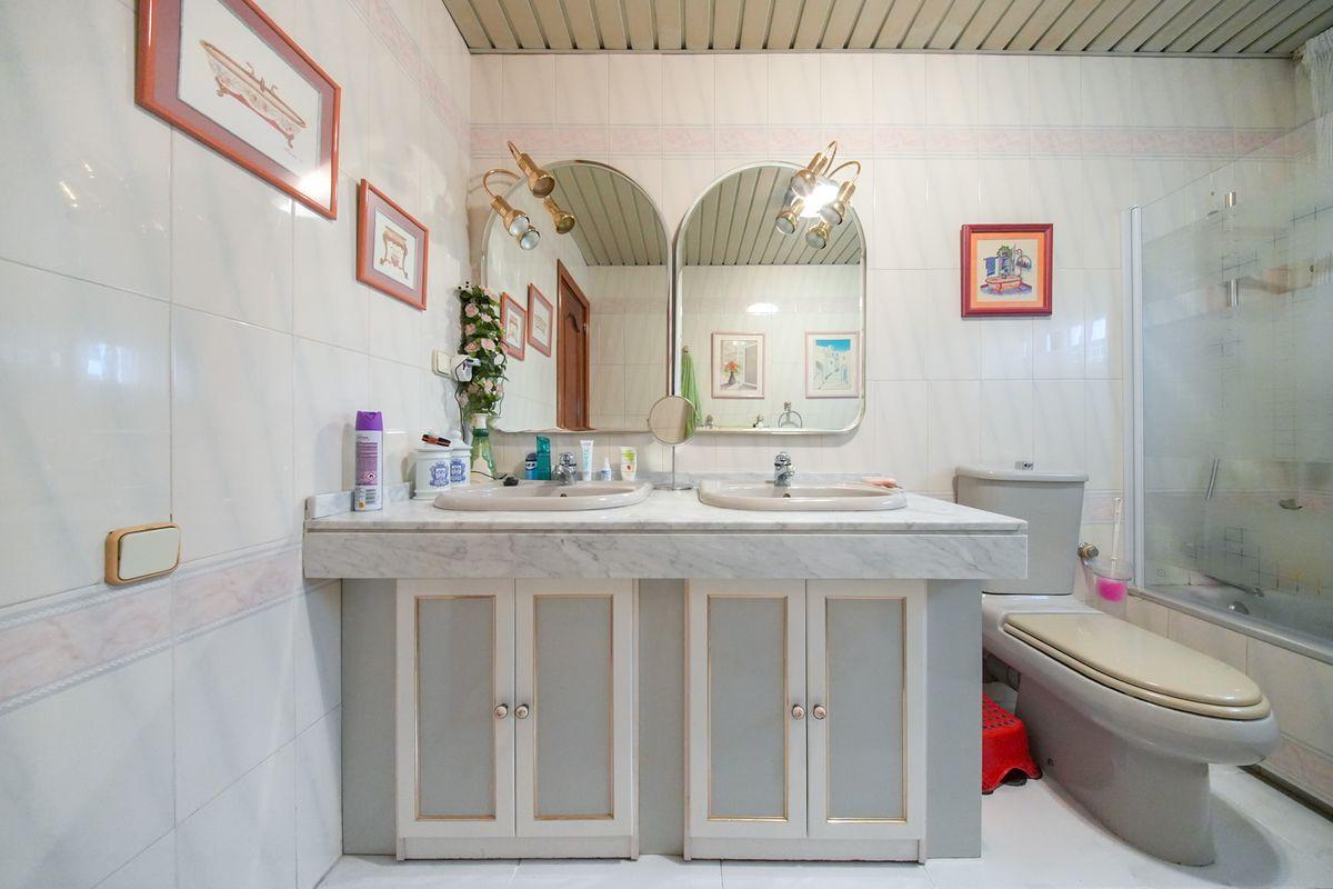 Casa en Venta - Calle Valencia - 28