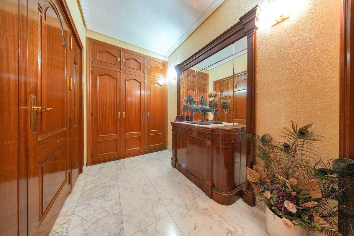 Casa en Venta - Calle Valencia - 46