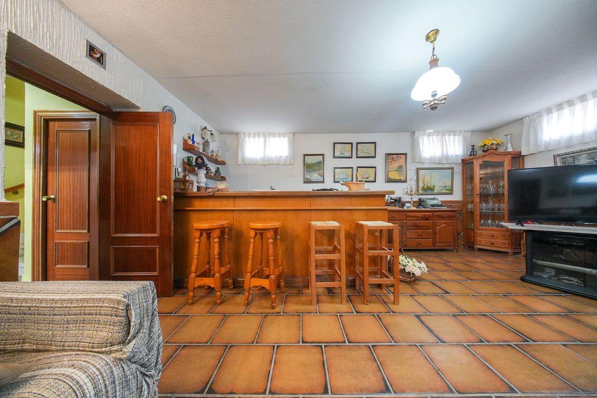 Casa en Venta - Calle Valencia - 10