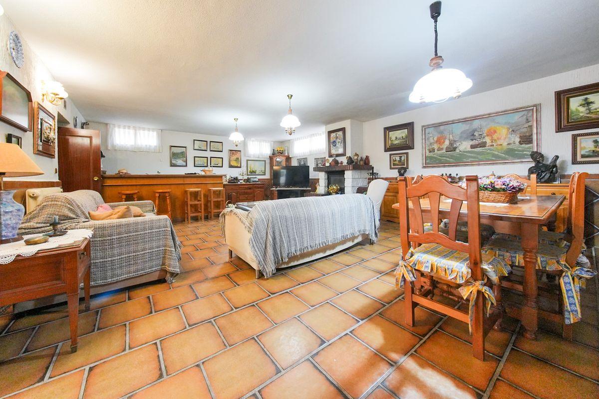 Casa en Venta - Calle Valencia - 11