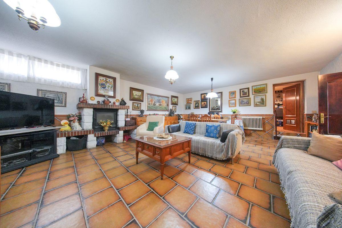Casa en Venta - Calle Valencia - 12