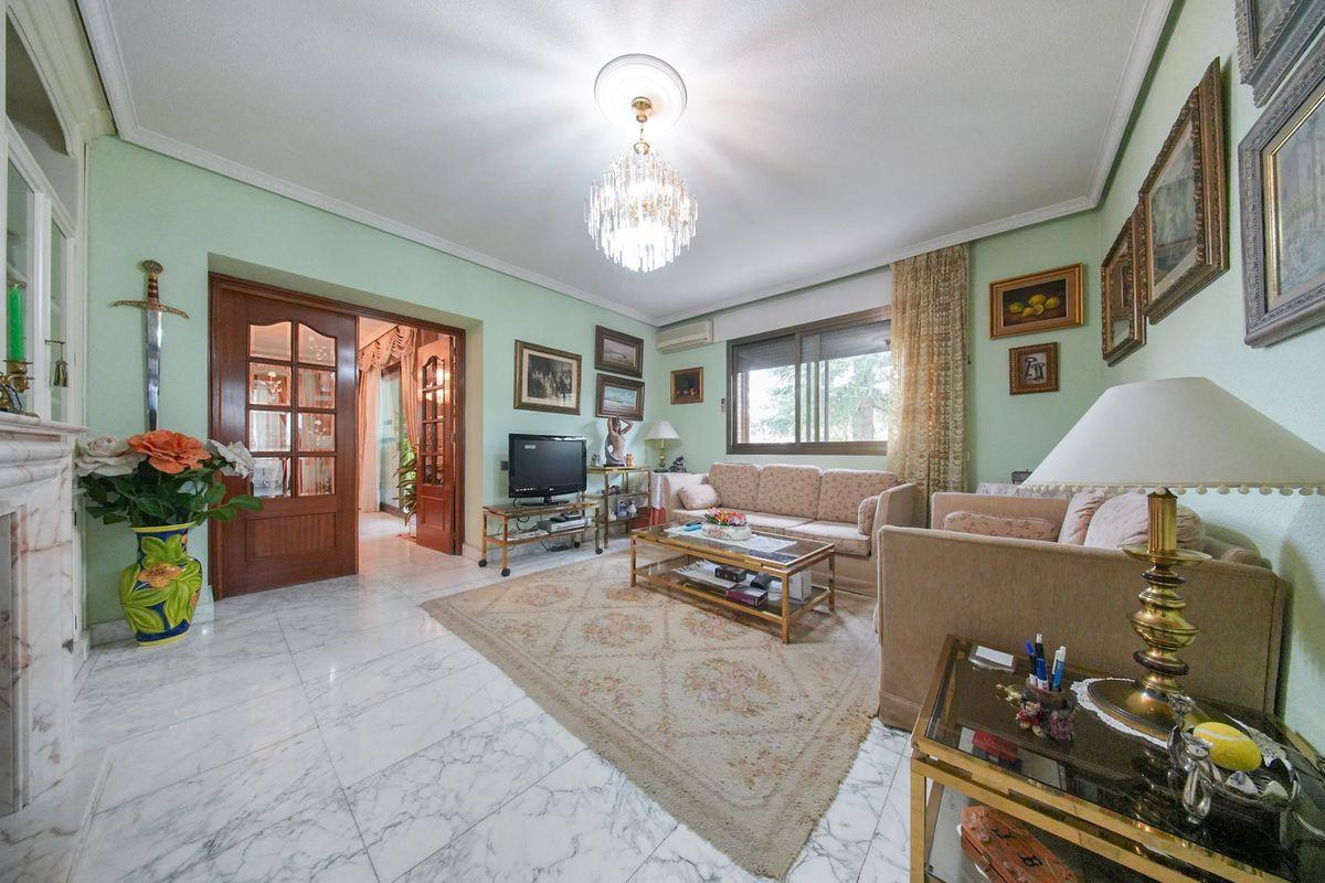 Casa en Venta - Calle Valencia - 16