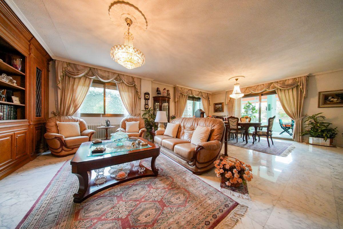Casa en Venta - Calle Valencia - 6
