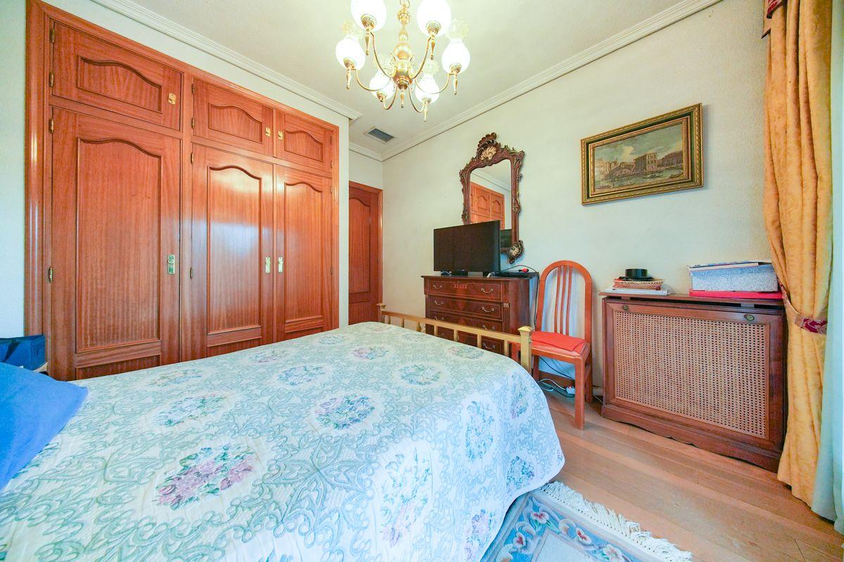 Casa en Venta - Calle Valencia - 25