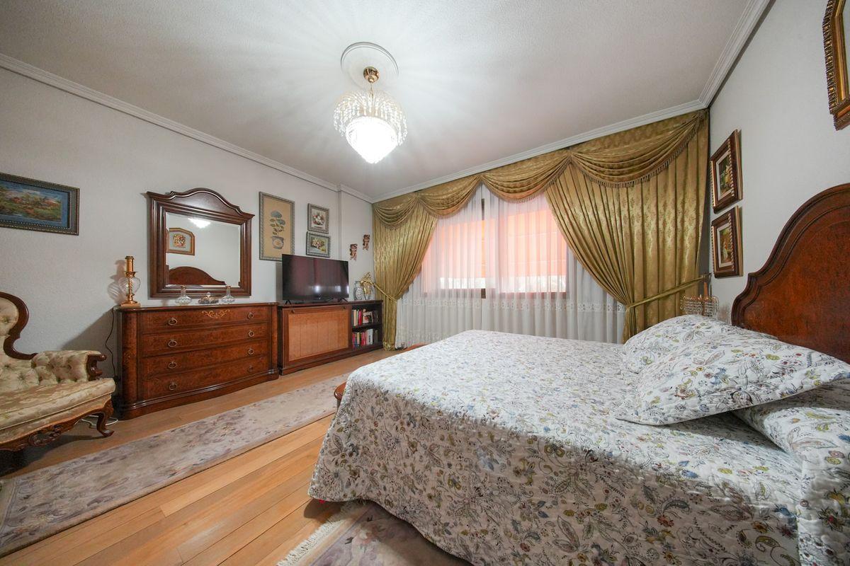 Casa en Venta - Calle Valencia - 31