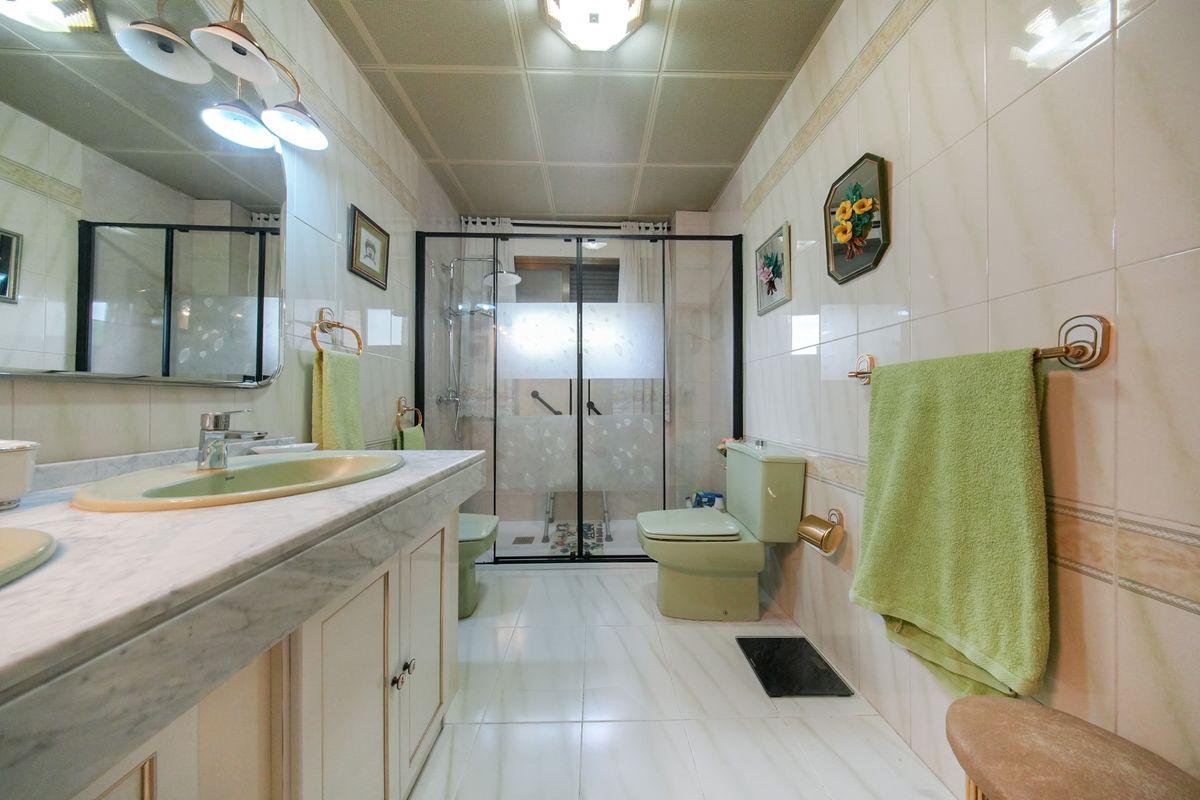 Casa en Venta - Calle Valencia - 35