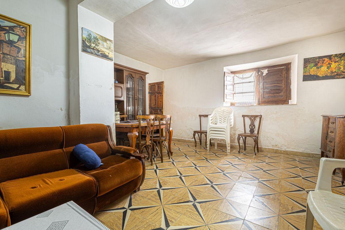 Casa en Venta en Calle de Santa Ana - 6