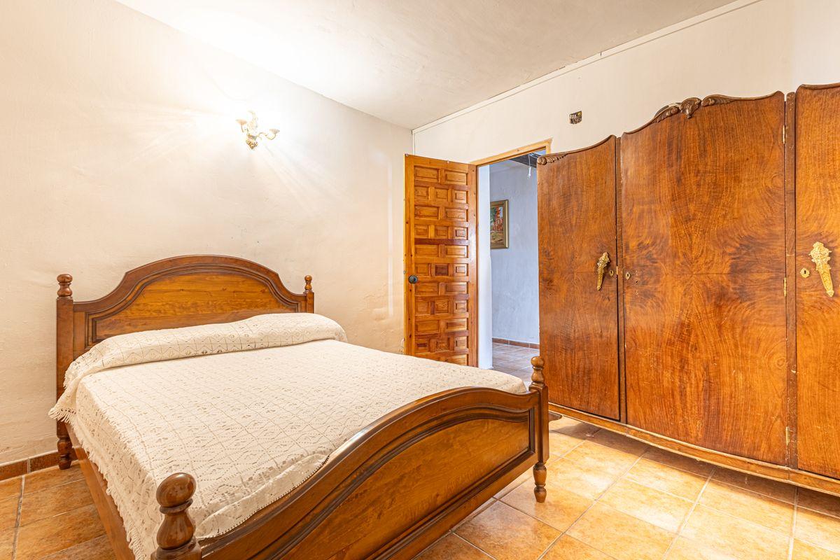 Casa en Venta en Calle de Santa Ana - 16