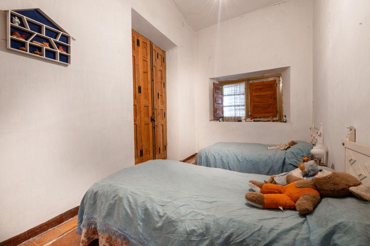 Casa en Venta en Calle de Santa Ana - 18