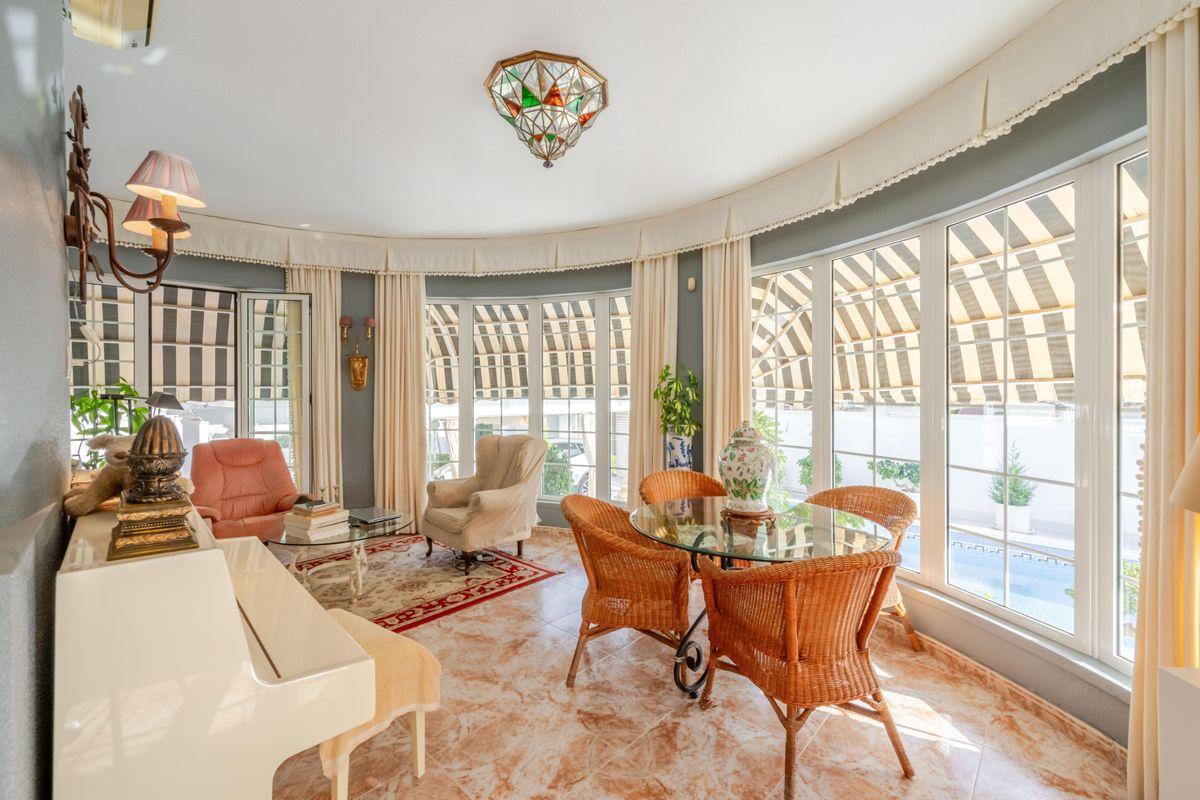 Casa en Venta en Calle Burgos - 6