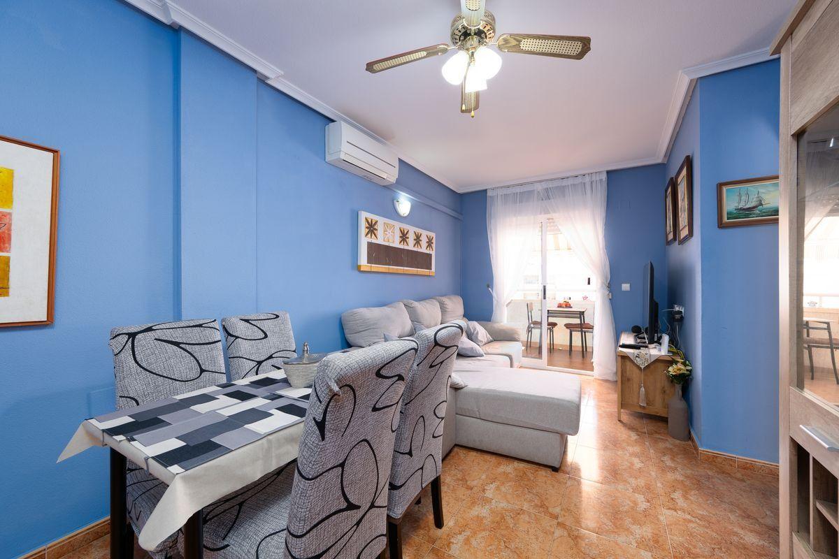 Piso en Venta en Calle d Manuel Martinez Guirao - 13