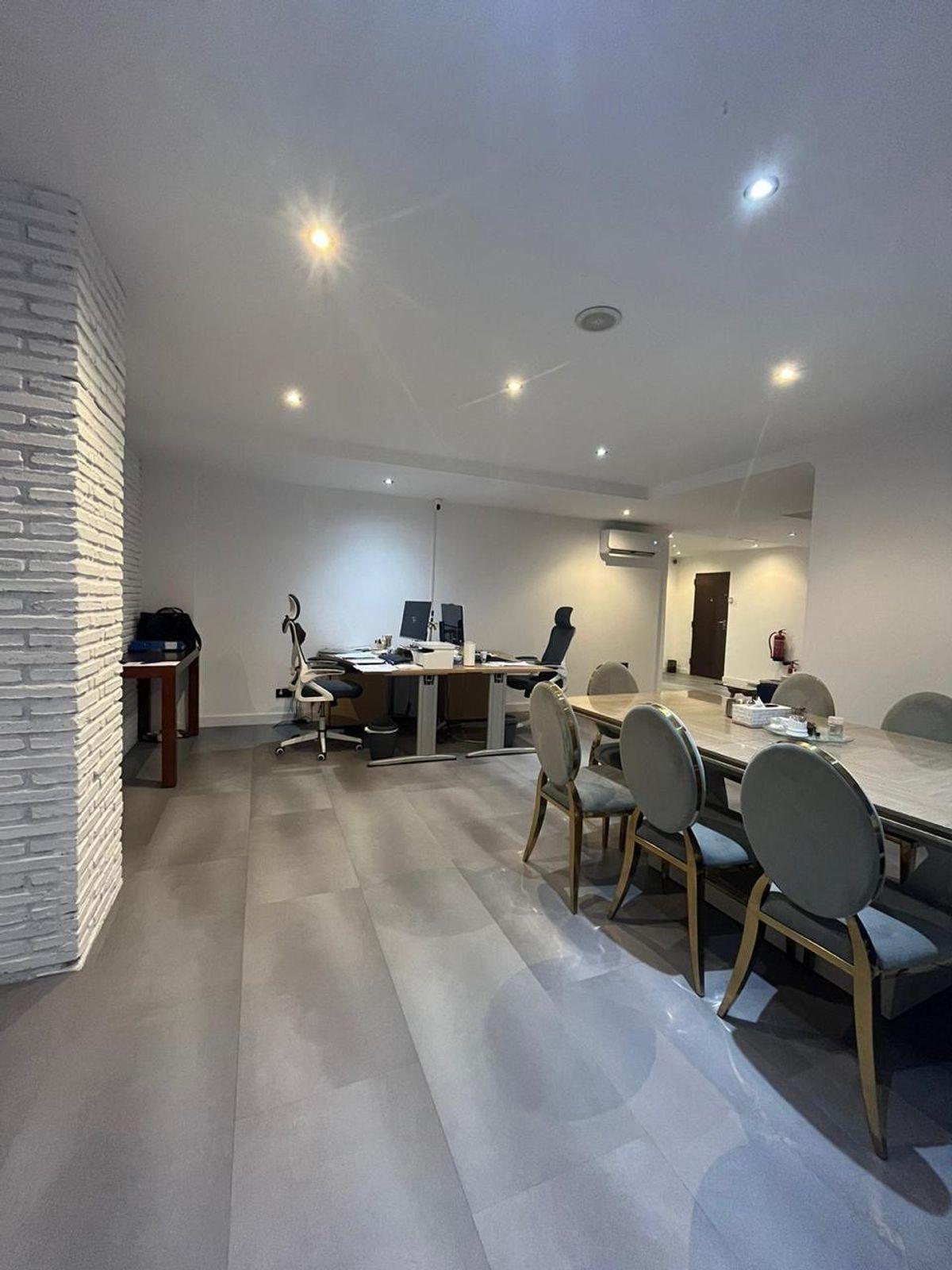 Edificio Comercial en Venta en Via Hotel Blue Bay Estepona - 7