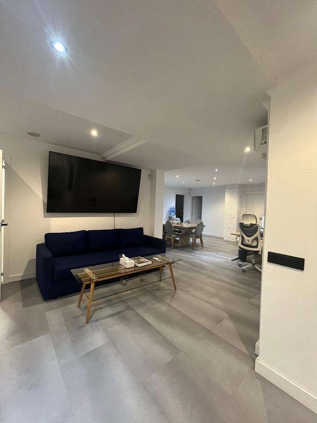 Edificio Comercial en Venta en Via Hotel Blue Bay Estepona - 12