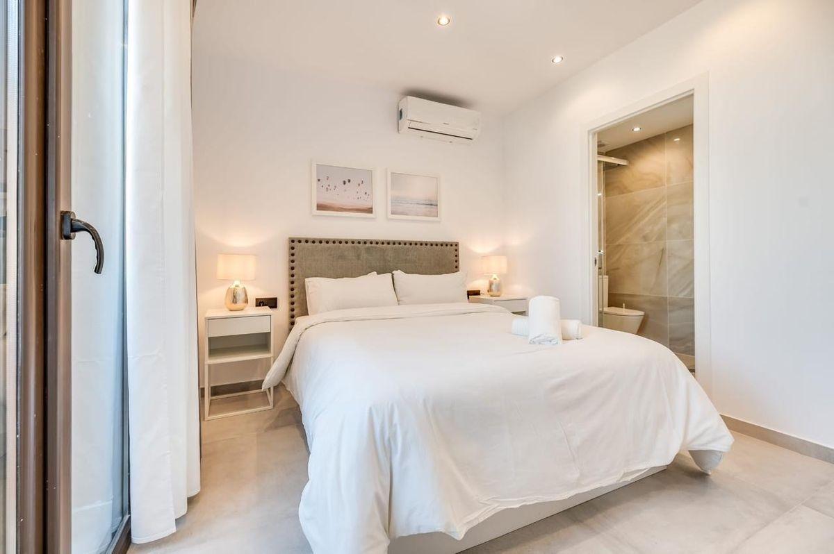 Piso en Venta en Calle de la Rosa - 16