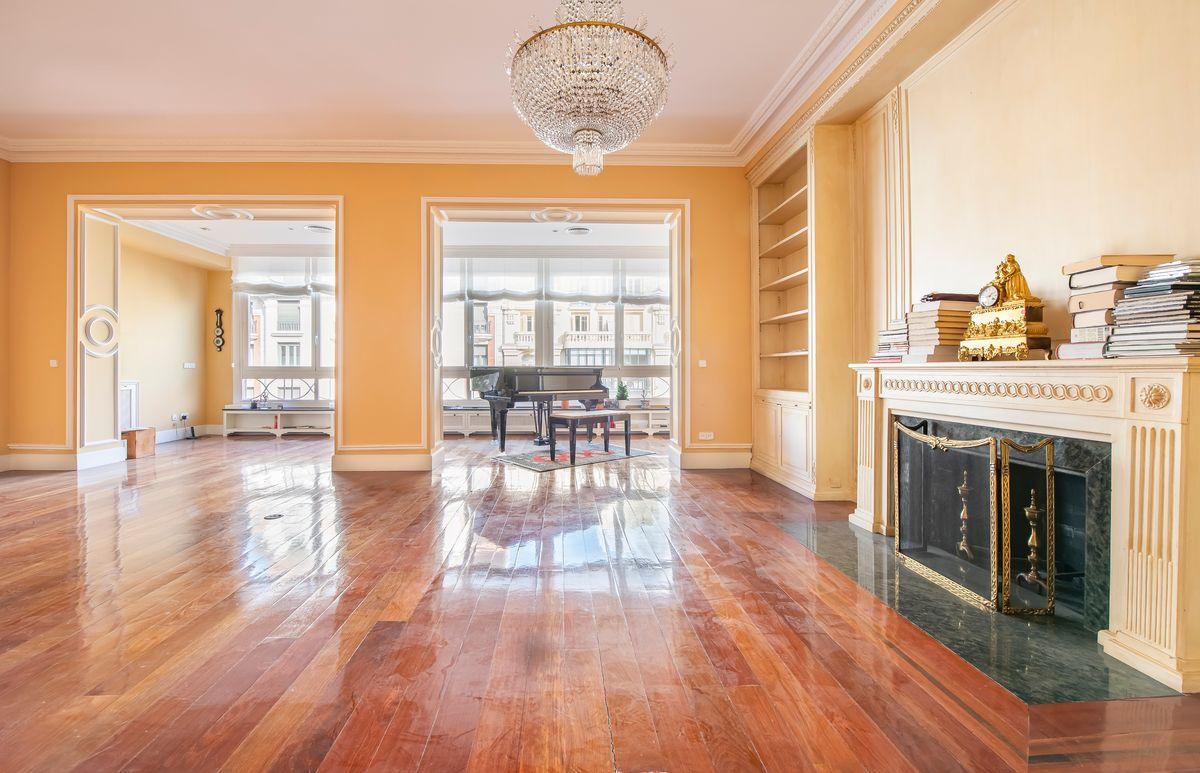 Piso en Venta en Calle Velázquez - 7