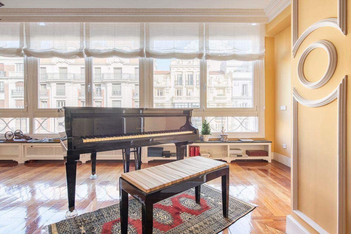 Piso en Venta en Calle Velázquez - 8