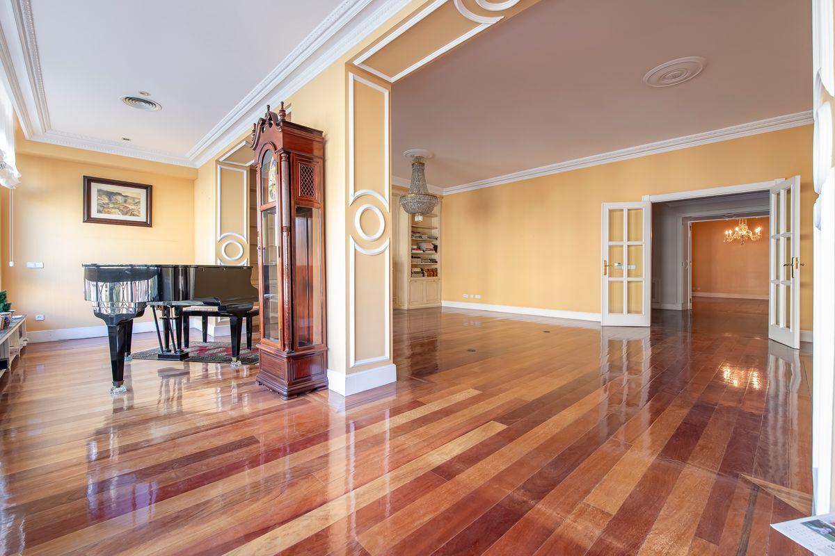 Piso en Venta en Calle Velázquez - 15