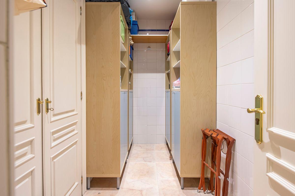 Piso en Venta en Calle Velázquez - 26