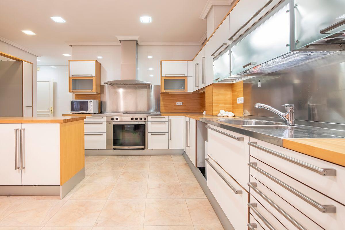 Piso en Venta en Calle Velázquez - 23
