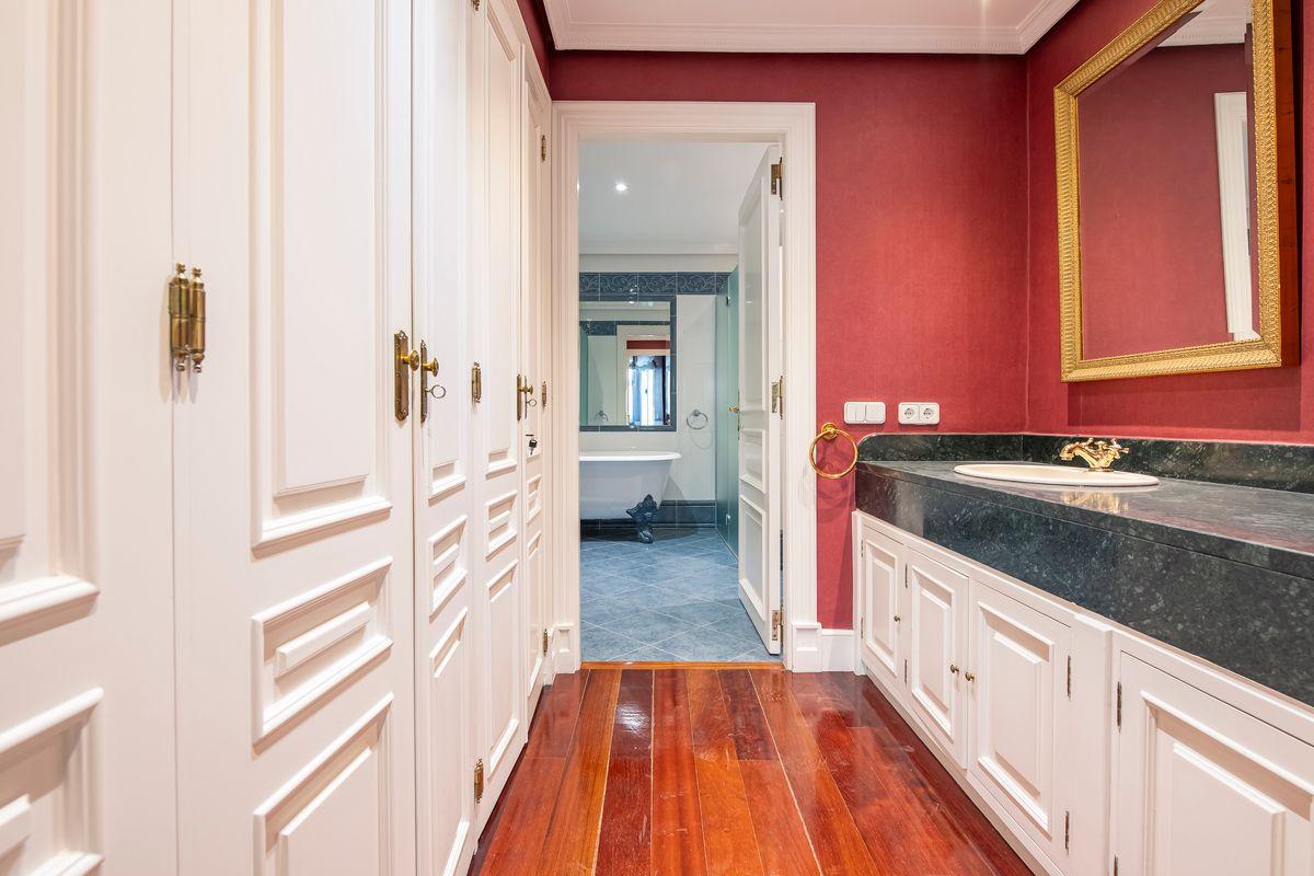Piso en Venta en Calle Velázquez - 36