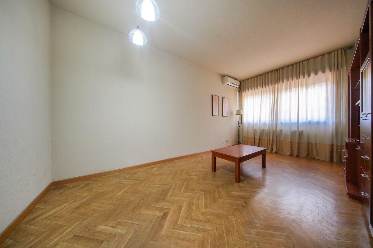 Piso en Venta en Calle Coslada - 5