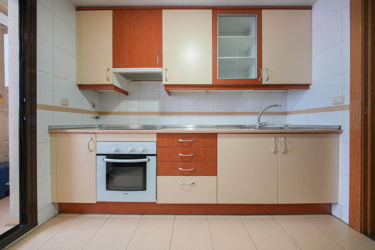 Piso en Venta en Calle Coslada - 13