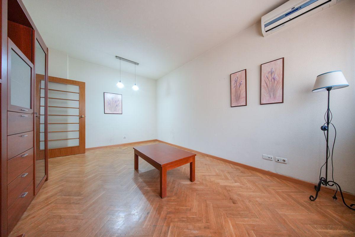Piso en Venta en Calle Coslada - 4