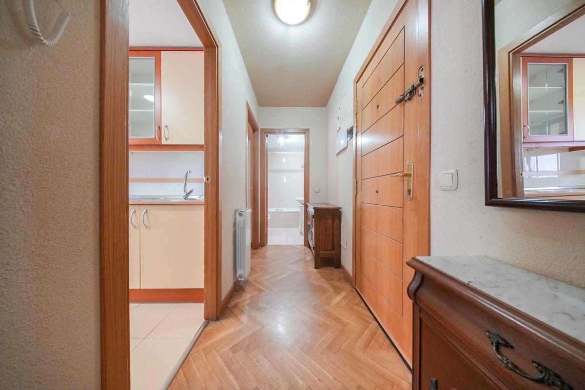 Piso en Venta en Calle Coslada - 18