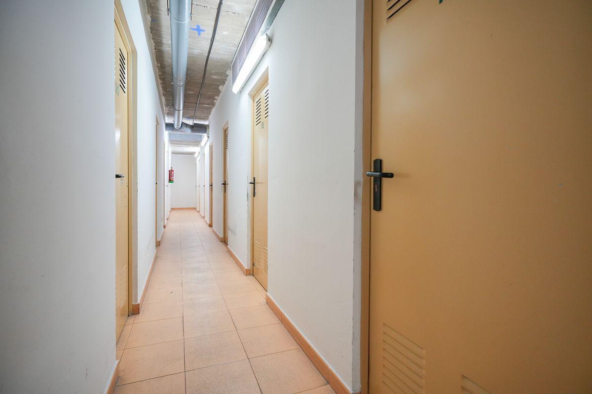 Piso en Venta en Calle Coslada - 28