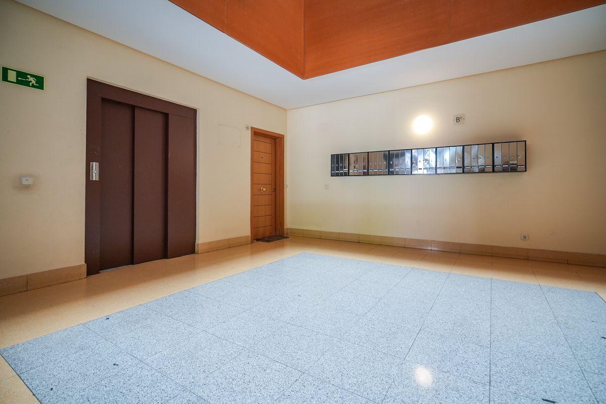 Piso en Venta en Calle Coslada - 29