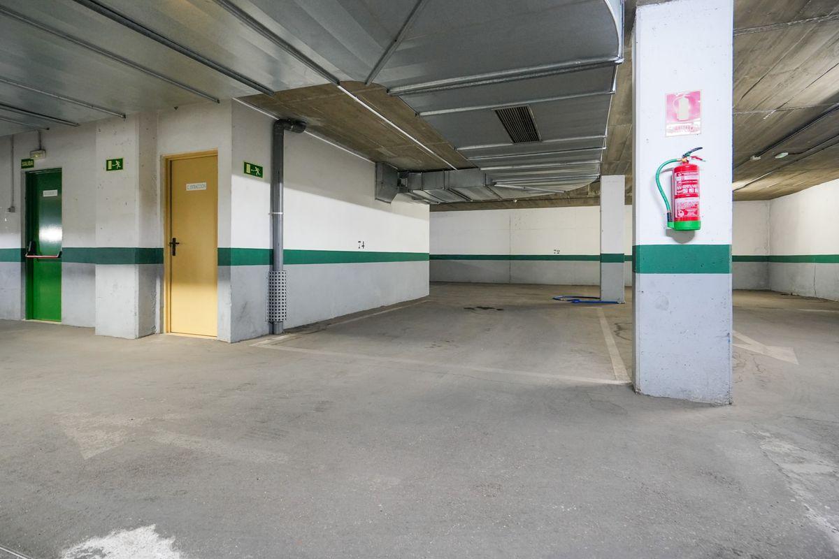 Piso en Venta en Calle Coslada - 24