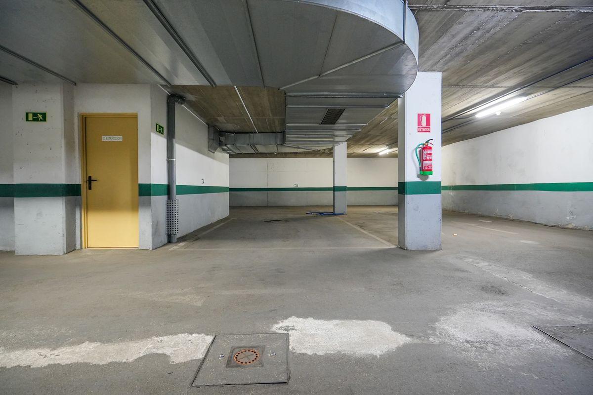 Piso en Venta en Calle Coslada - 25