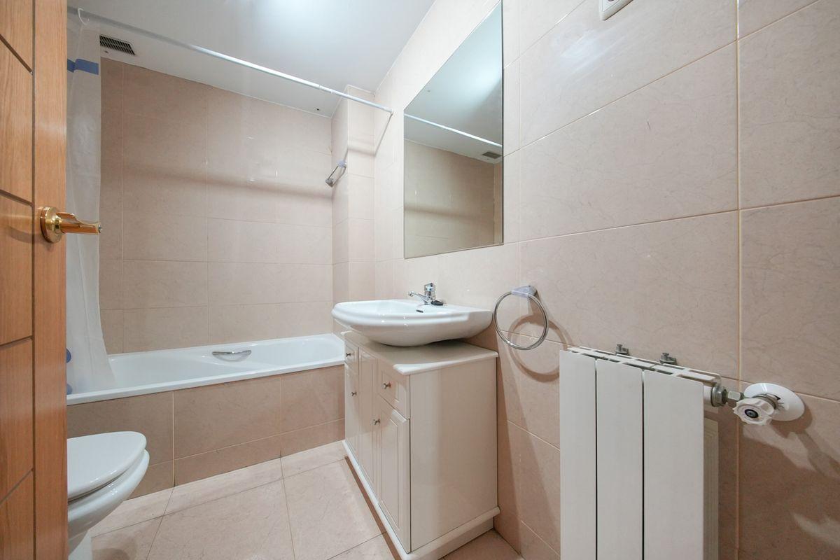 Piso en Venta en Calle Coslada - 20