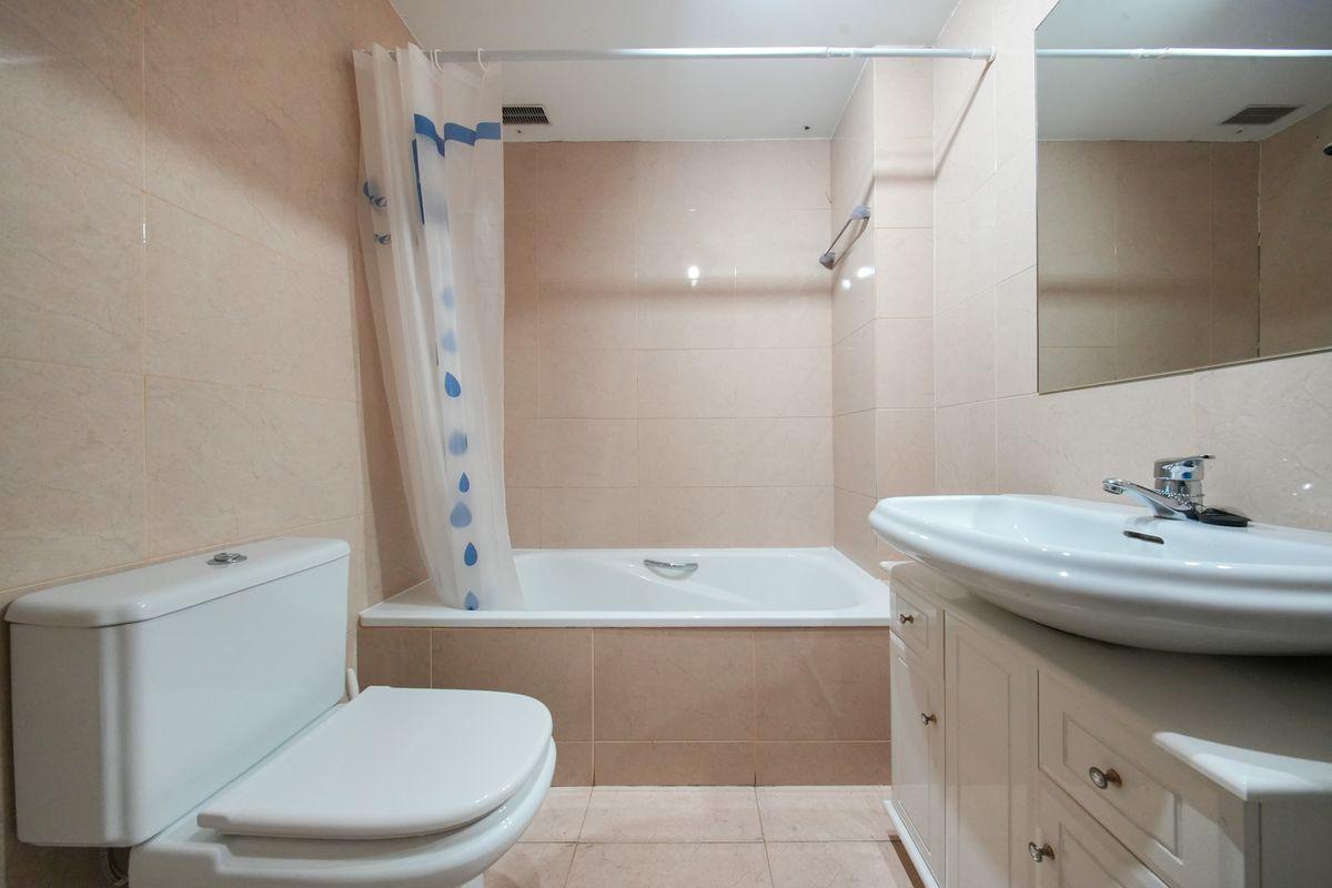 Piso en Venta en Calle Coslada - 22