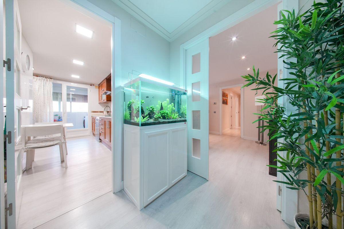 Piso en Venta en Calle del Planeta Urano - 23