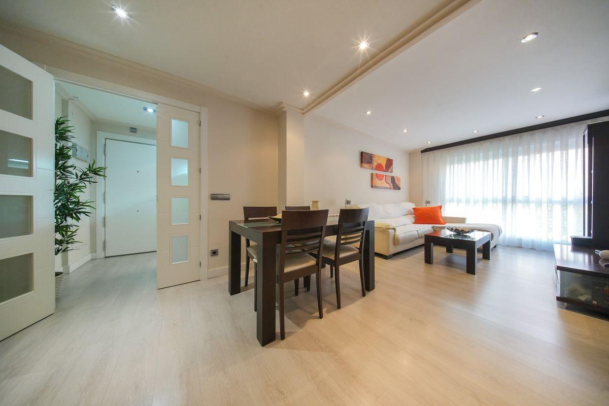 Piso en Venta en Calle del Planeta Urano - 19