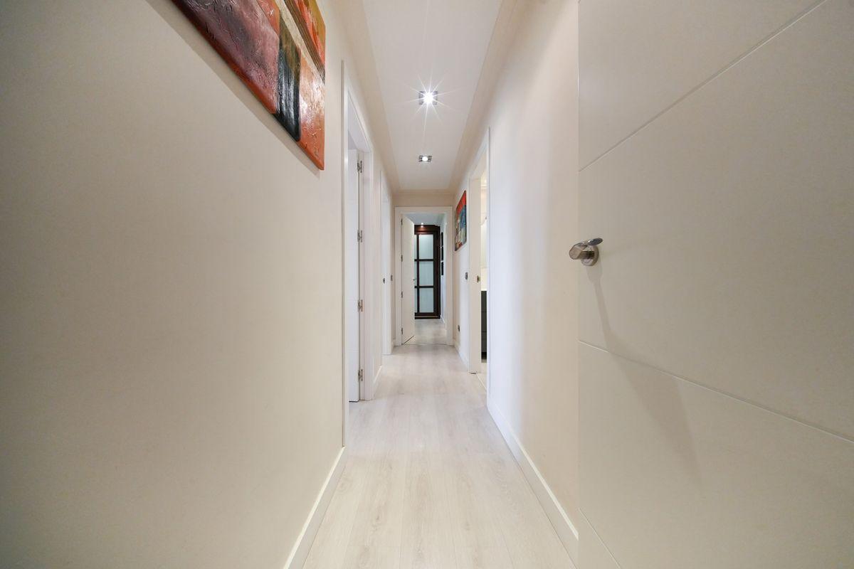 Piso en Venta en Calle del Planeta Urano - 44