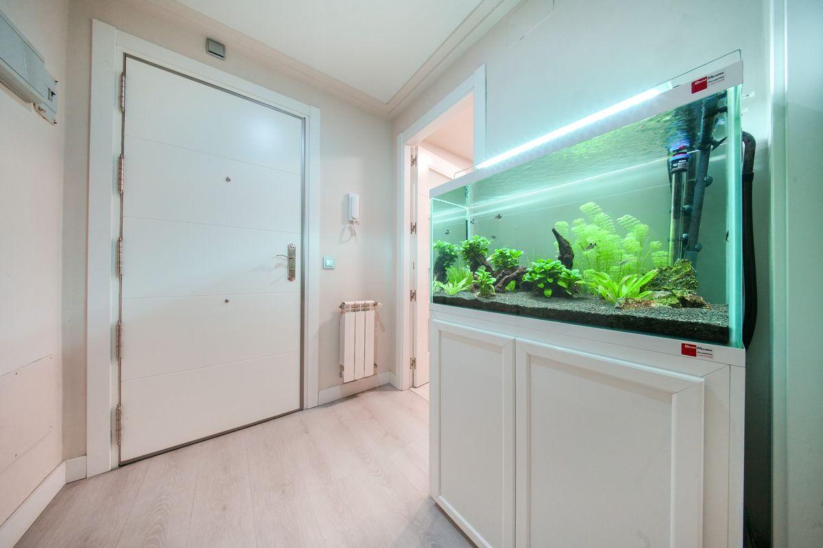 Piso en Venta en Calle del Planeta Urano - 43