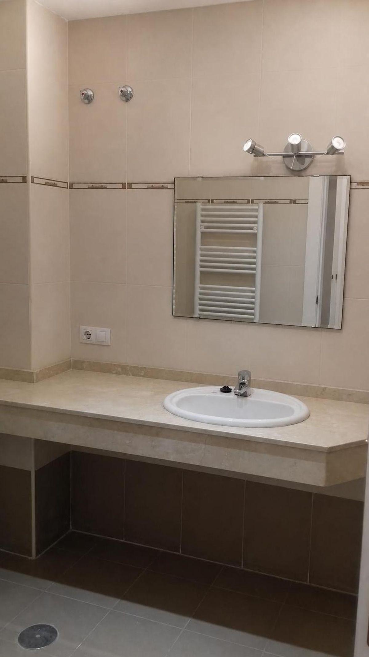 Piso en Venta en Urbanizacion Colinas de la Duquesa Fase I - 10