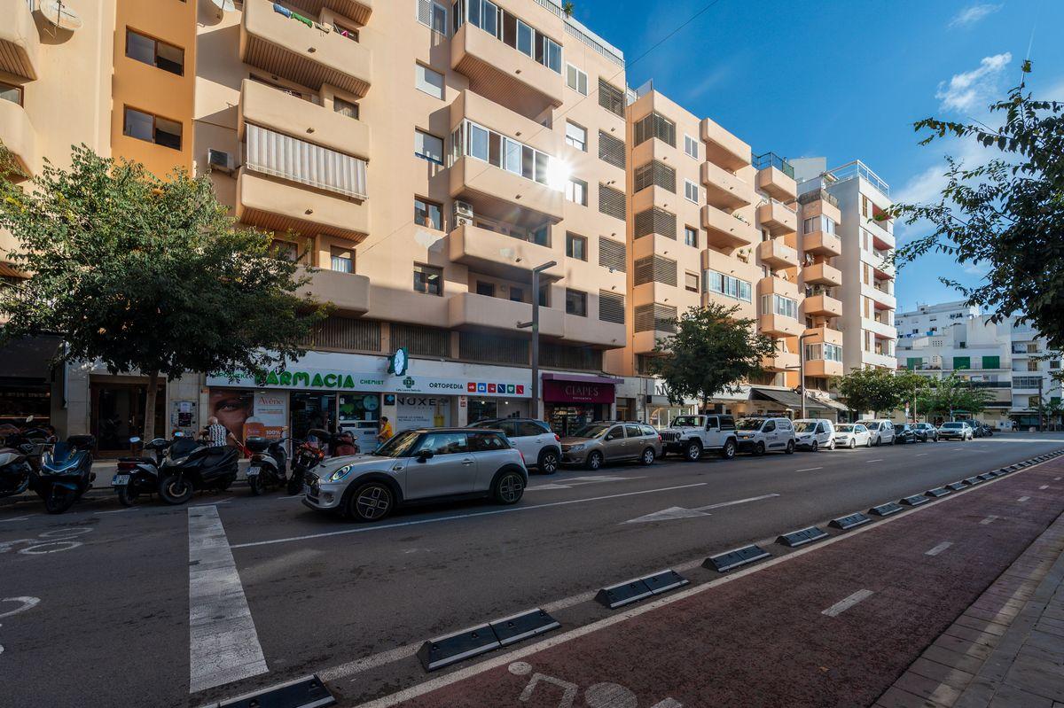 Piso en Venta en Avinguda d'Isidor Macabich - 18