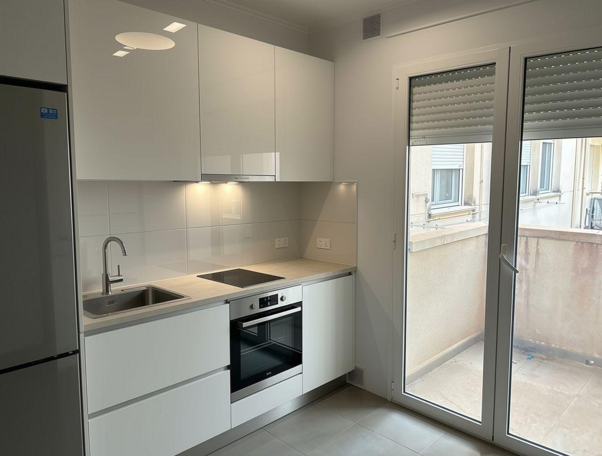 Piso en Venta en Calle Eugenio Ruiz de Amoraga - 3