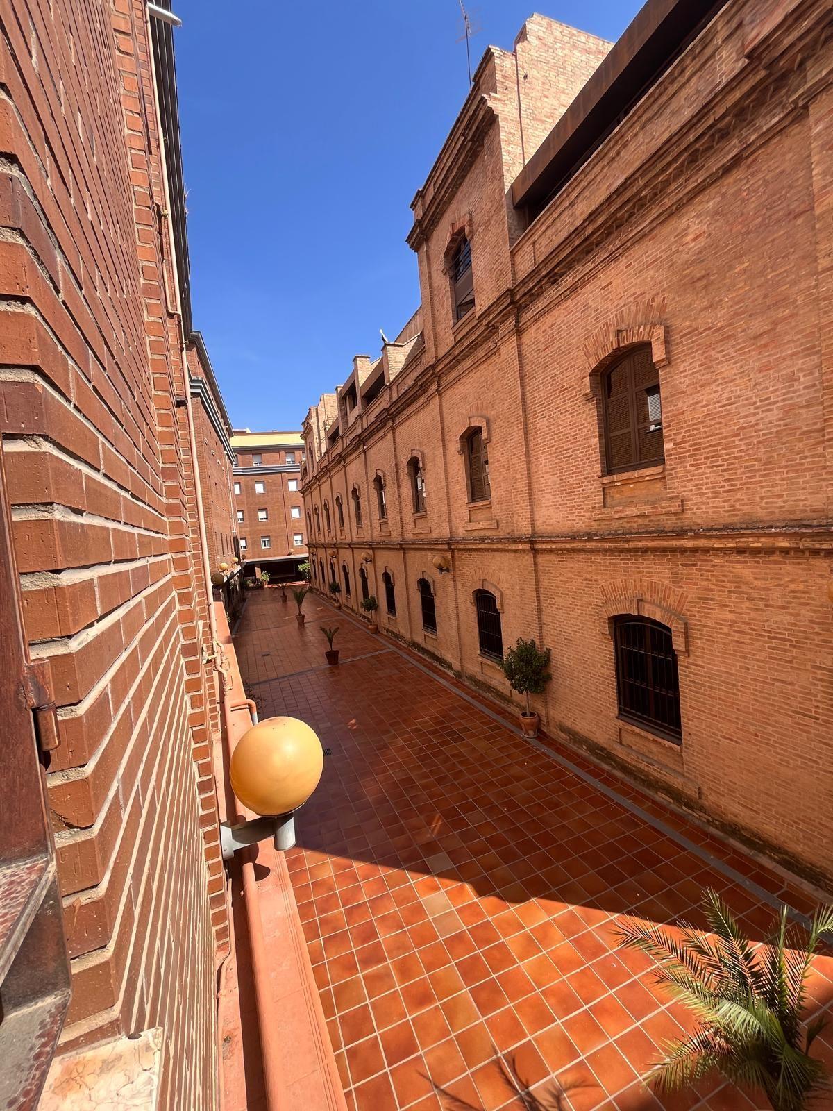 Casa en Alquiler en Calle Alejo Fernández - 1