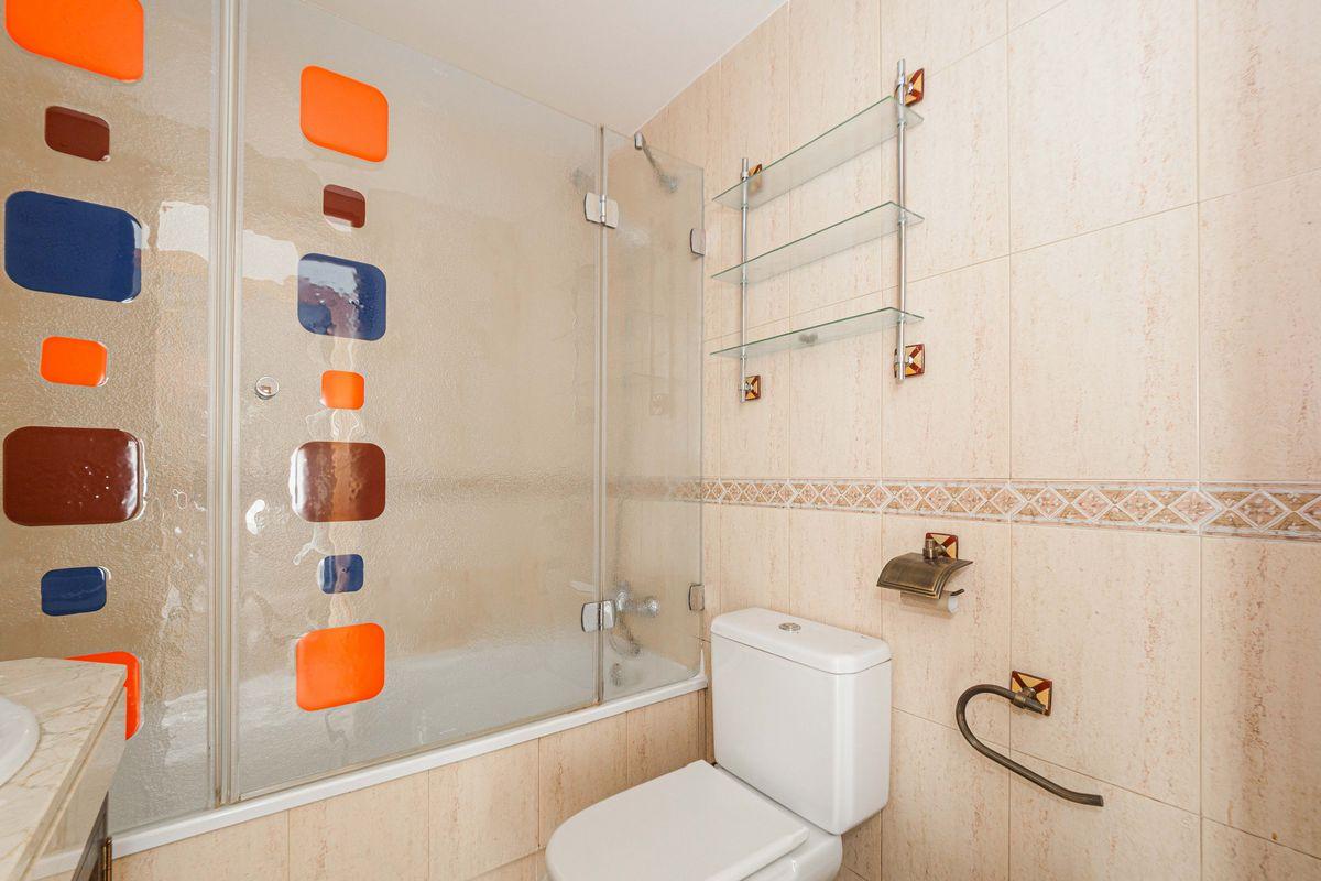Piso en Venta en Calle Ares - 24