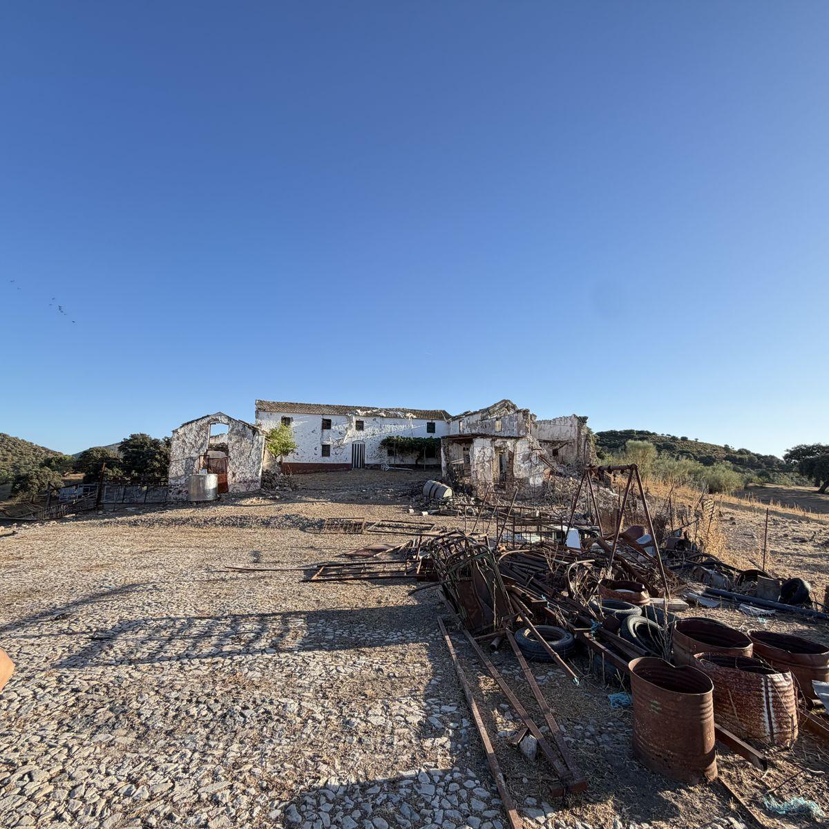 Casa Rural en Venta en Plaza Meneses - 4