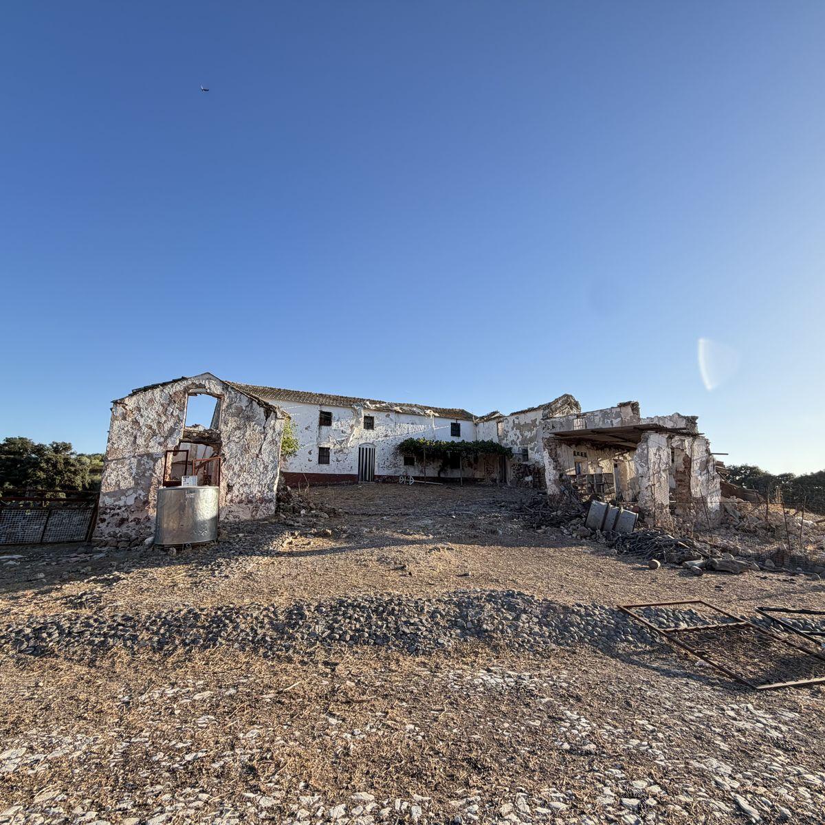 Casa Rural en Venta en Plaza Meneses - 2