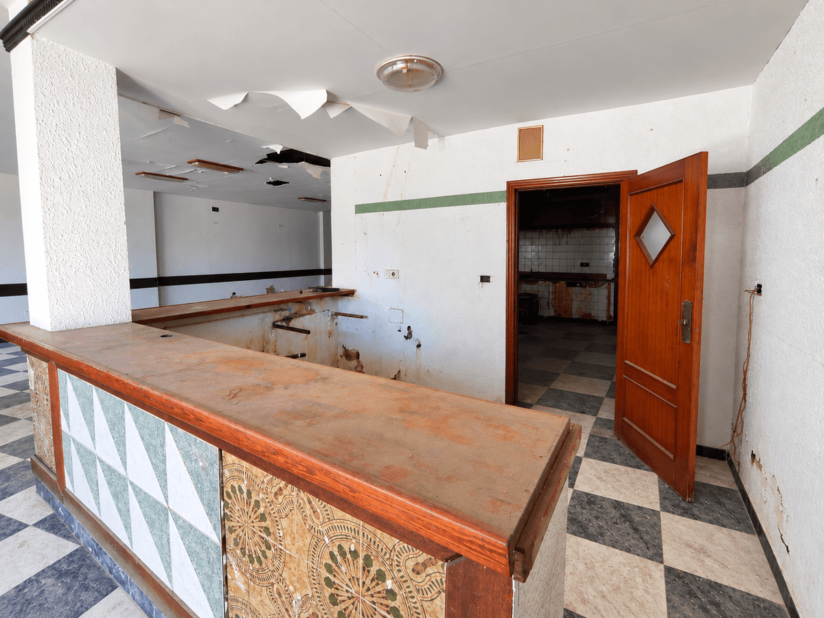 Local en Venta en Carrer Josep Burguera - 5