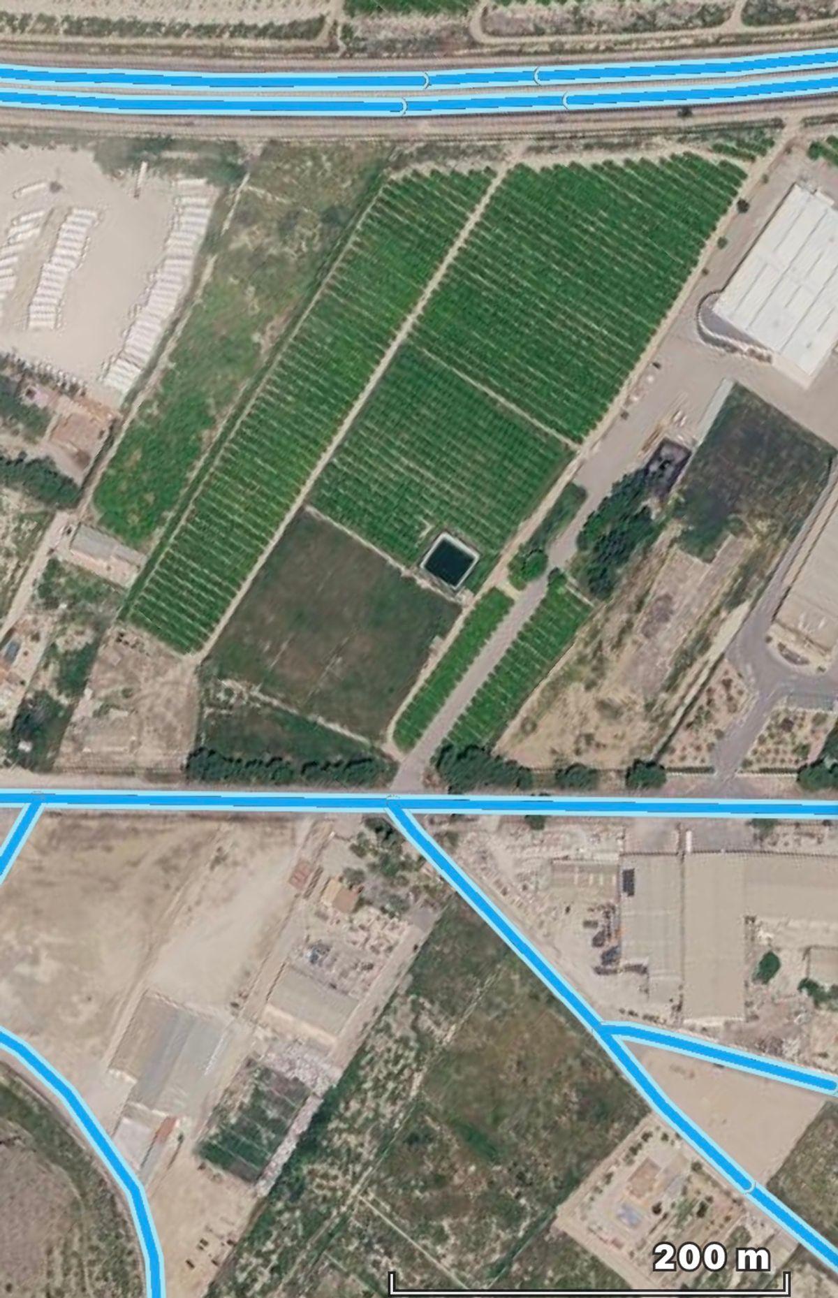 Parcela Comercial en Venta en Cox - 3