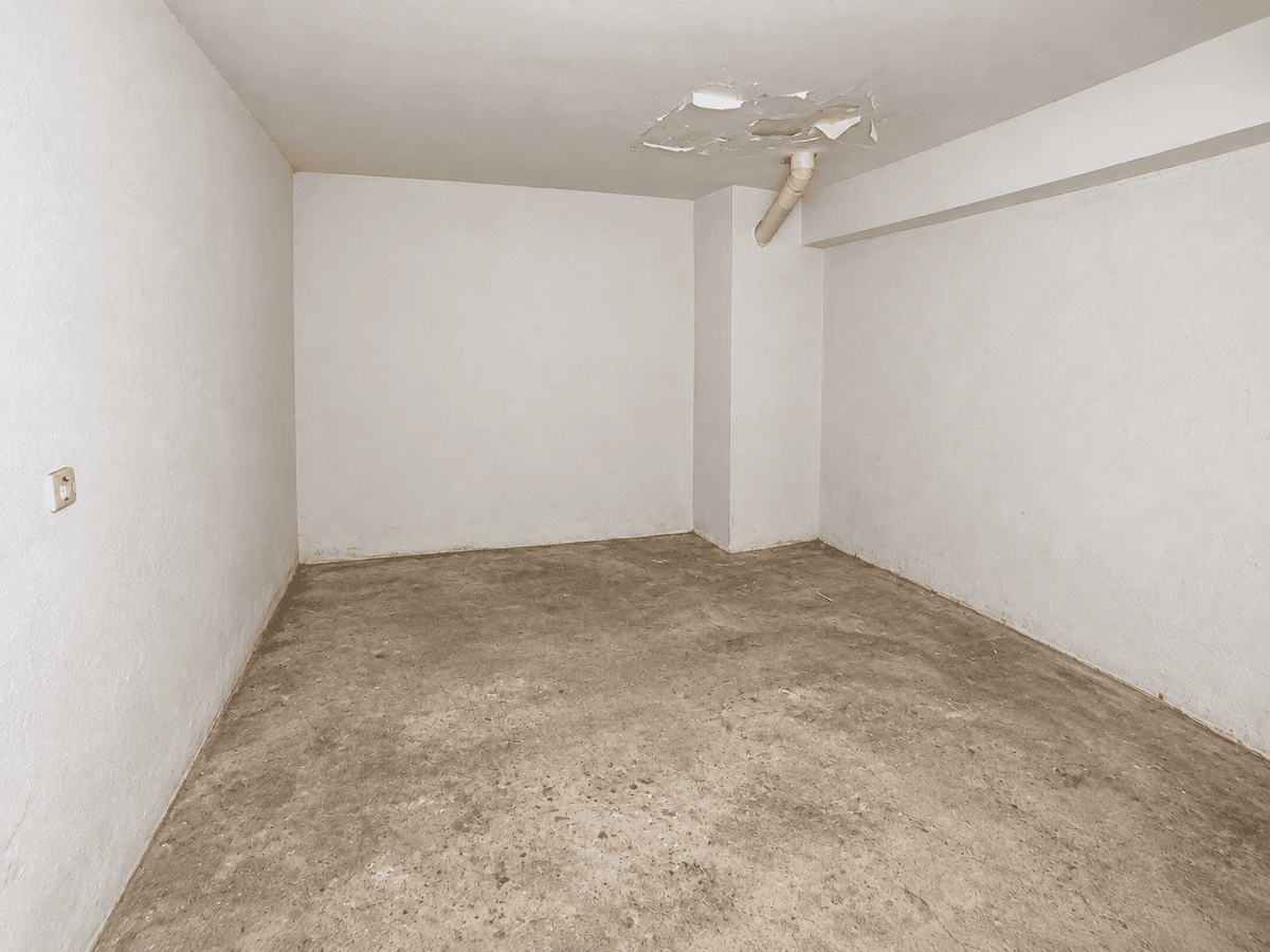 Local en Venta en Carrer Josep Burguera - 12